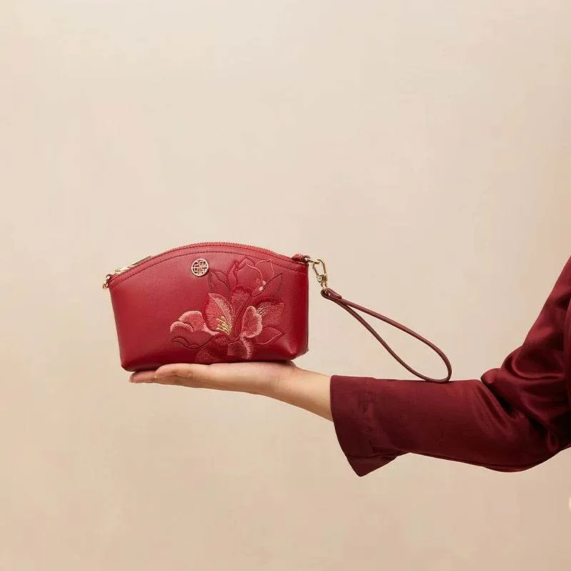 Embroidery Leather Red Magnolia Women‘s Handbag Wallet