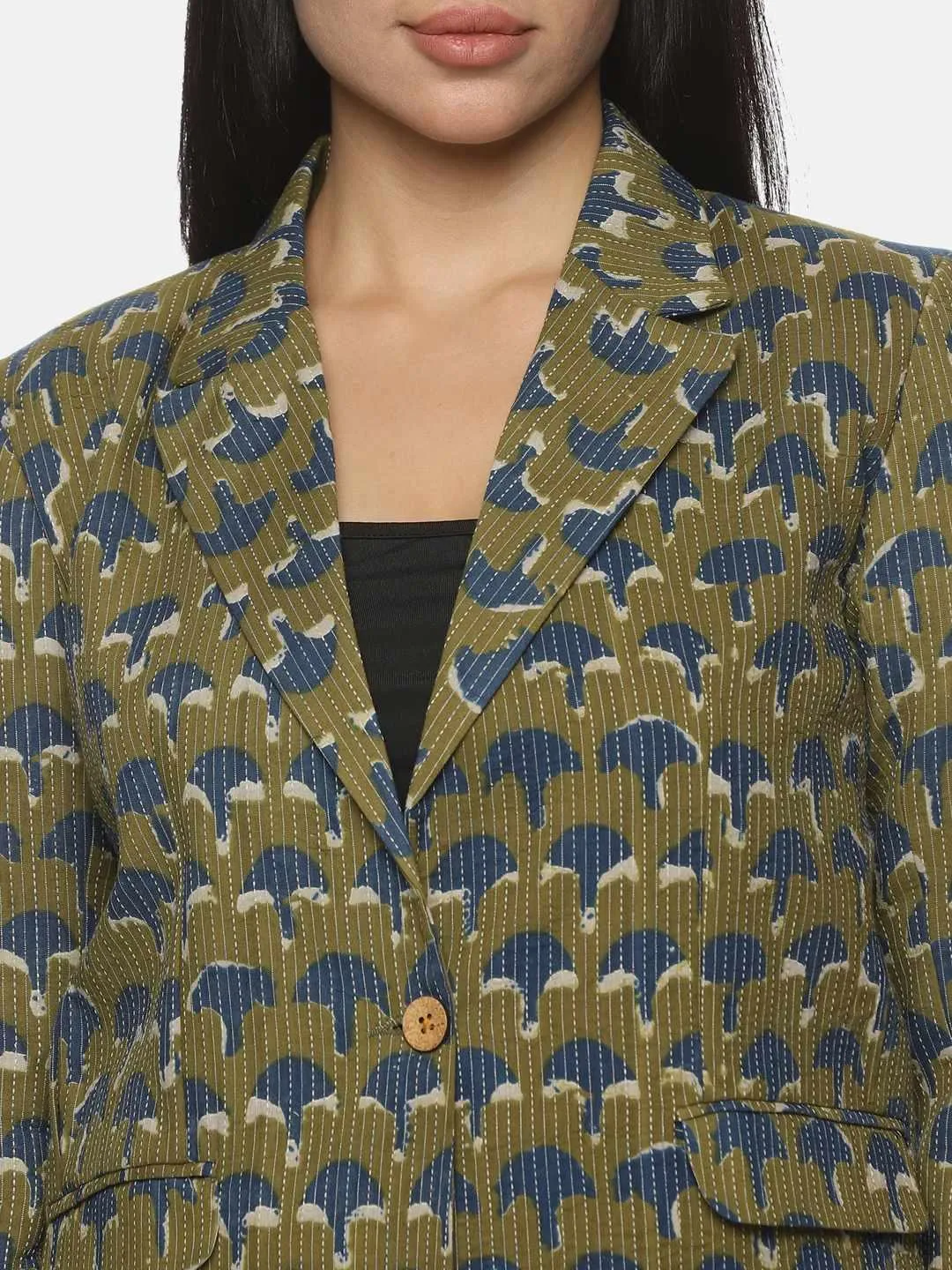 Green Kanta Print Blazer: Casual Elegance with Artisanal Flair