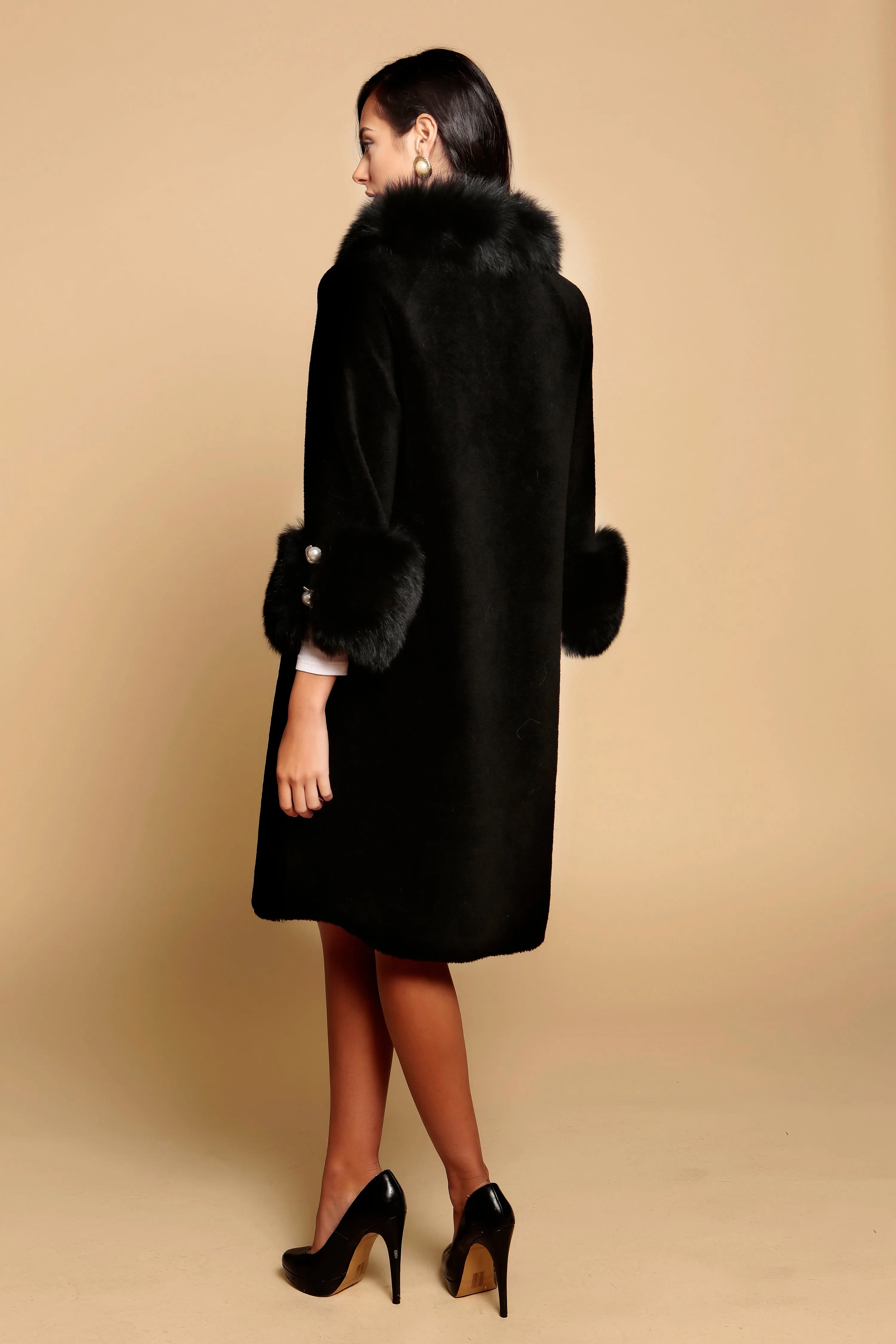 'Hayworth' Wool and Faux Fur Coat in Nero