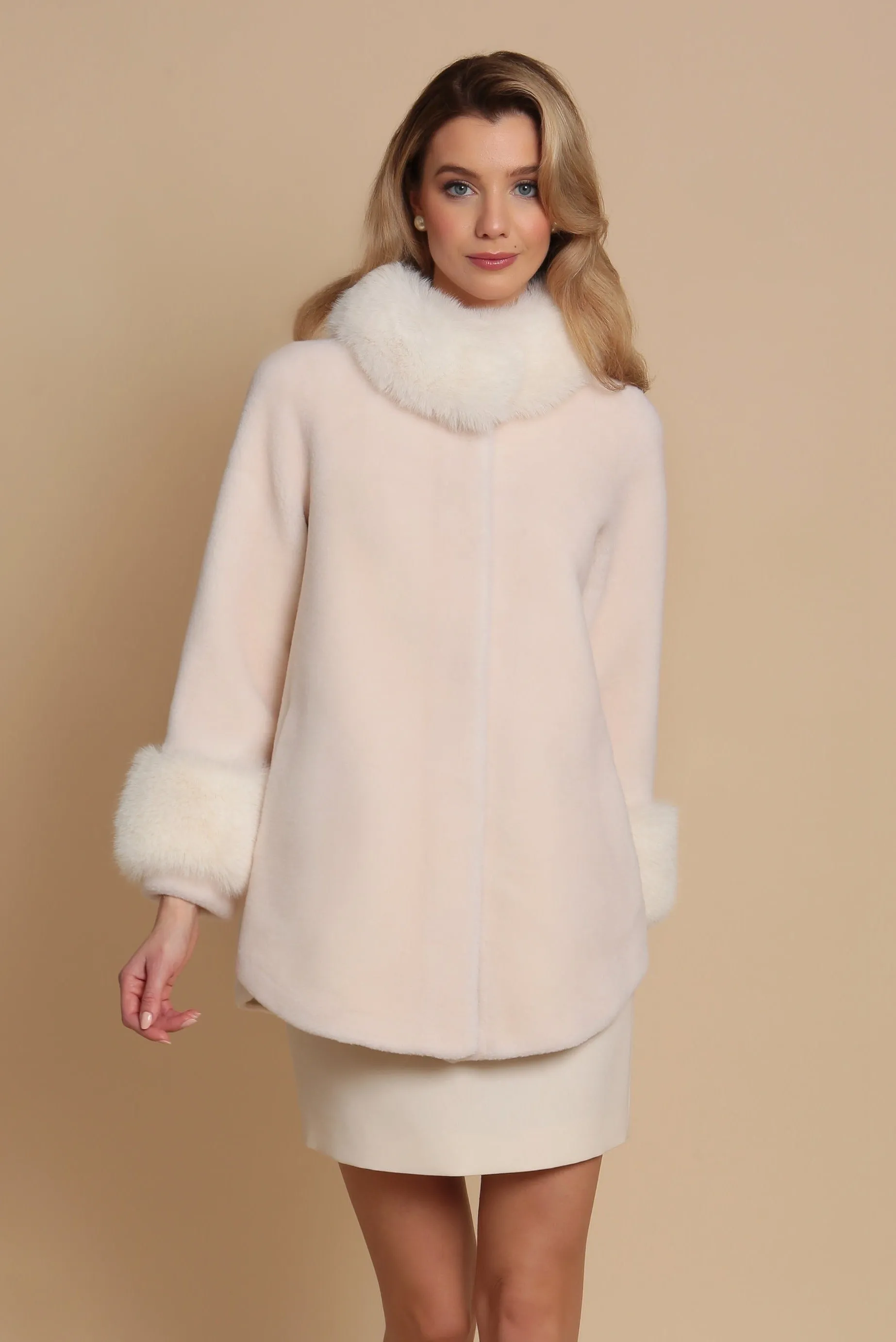 'Scarlett' Wool and Faux Fur Cape Coat in Bianco