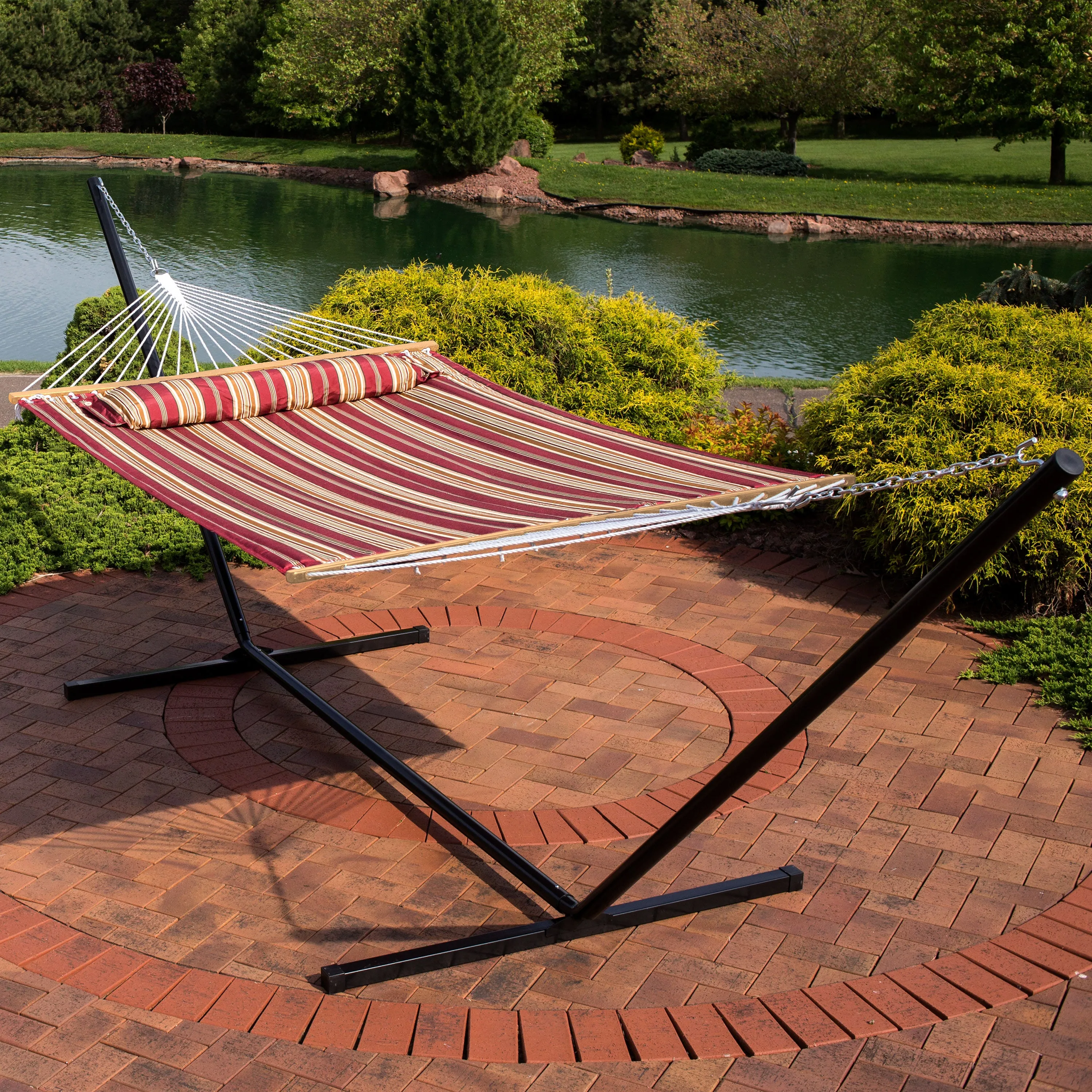 Sunnydaze 2-Person Freestanding Quilted Fabric Hammock with Stand