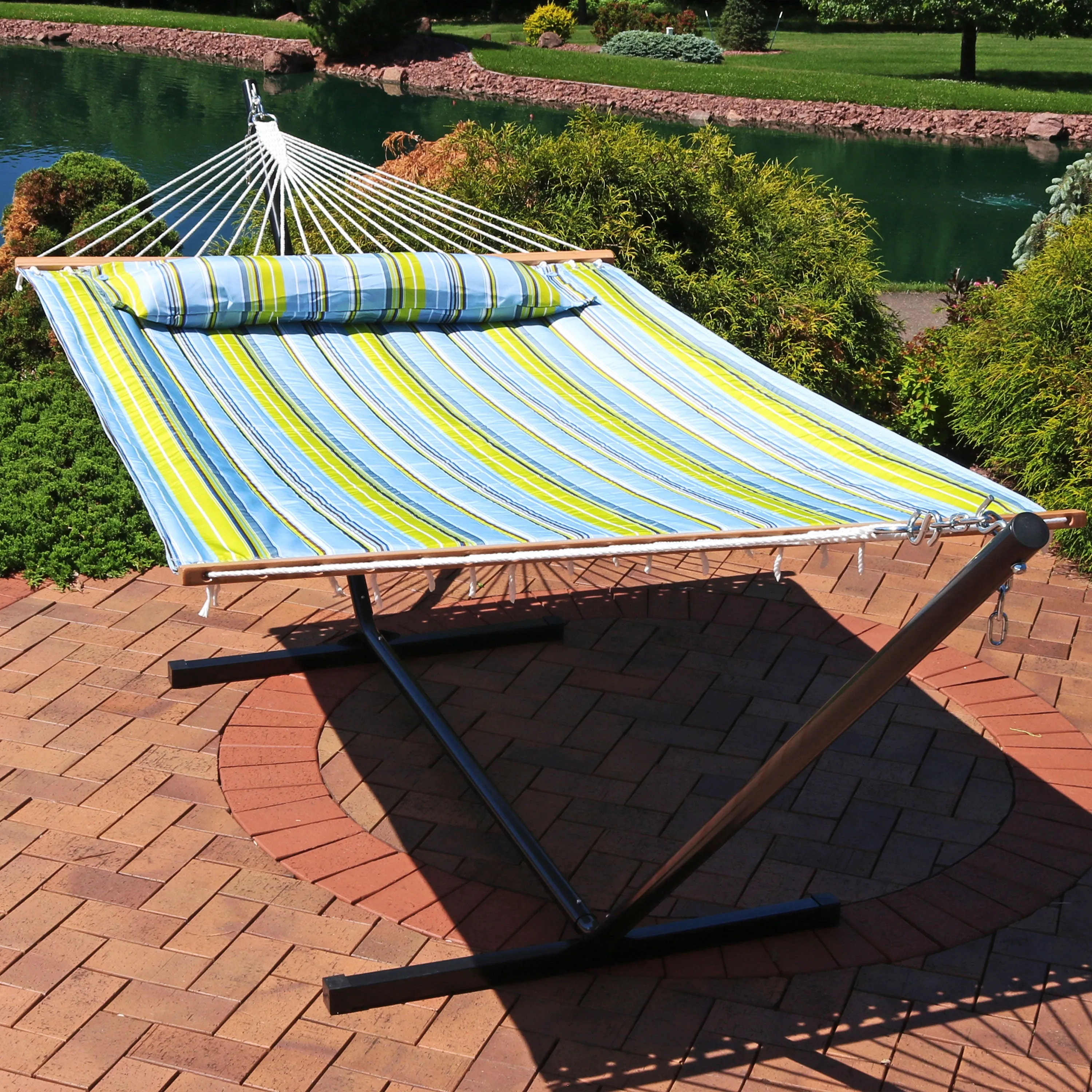 Sunnydaze 2-Person Freestanding Quilted Fabric Hammock with Stand