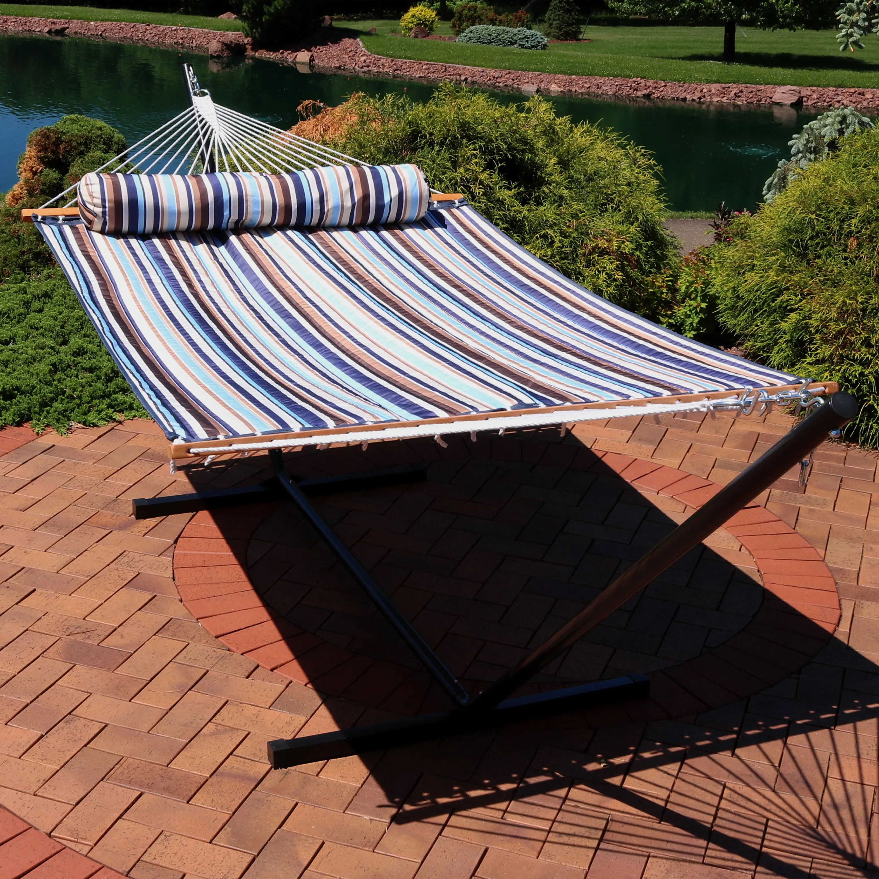 Sunnydaze 2-Person Freestanding Quilted Fabric Hammock with Stand