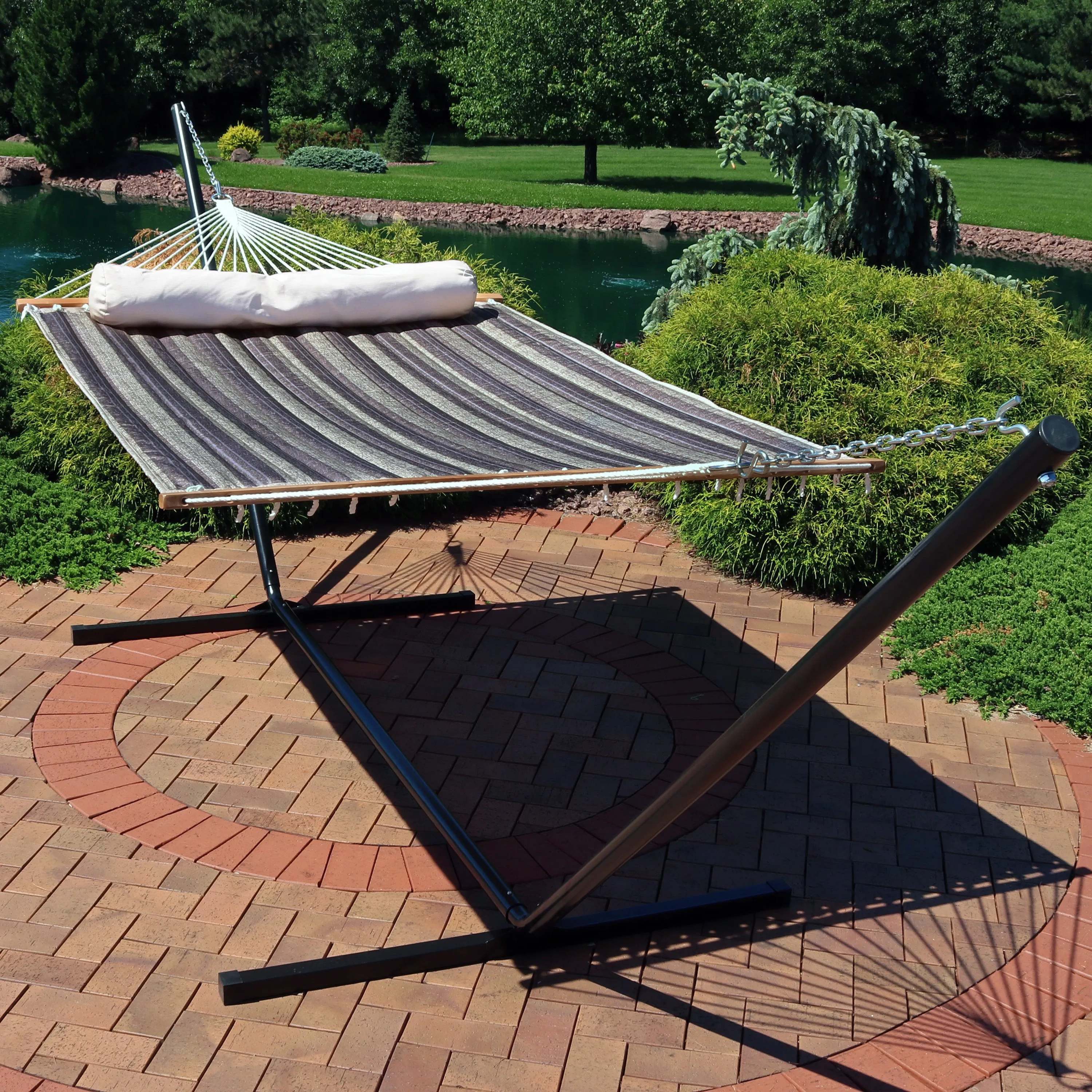 Sunnydaze 2-Person Freestanding Quilted Fabric Hammock with Stand